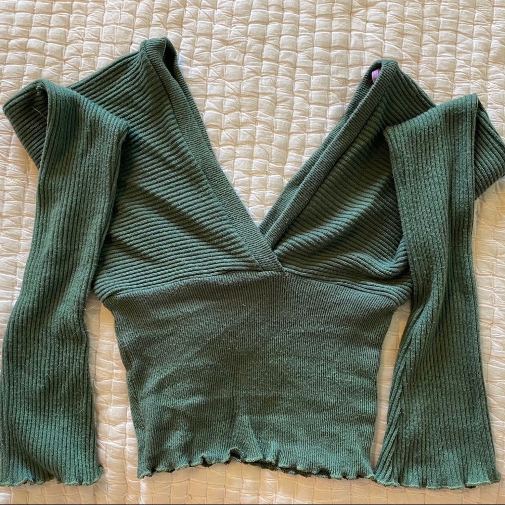 Deep V-Neck Longsleeve